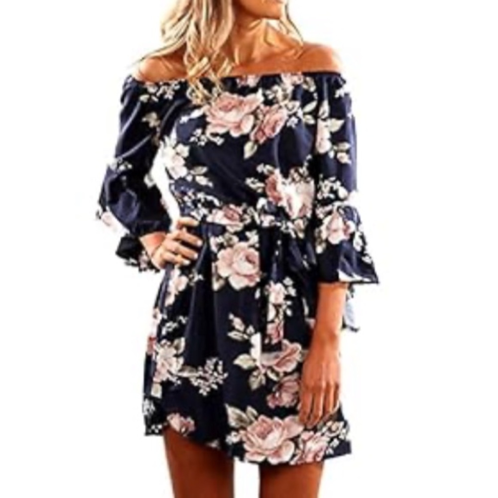 Off the shoulder floral print mini dress, size M.  Includes fabric belt